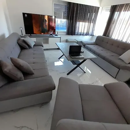 Guest House Vrsine *