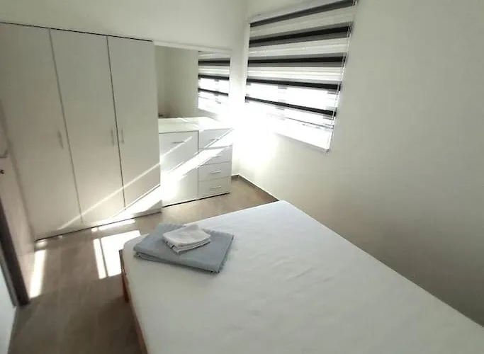 Guest House Vrsine 別荘 Vrsine