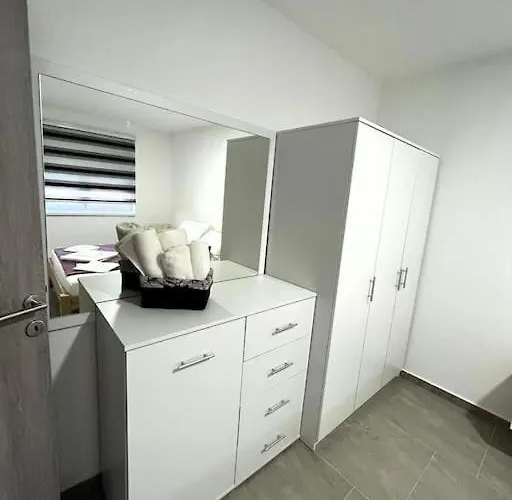 別荘 Guest House Vrsine Vrsine